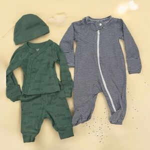 Just One You by Carter’s Baby Boy 4-Piece Newborn Alligator Set
